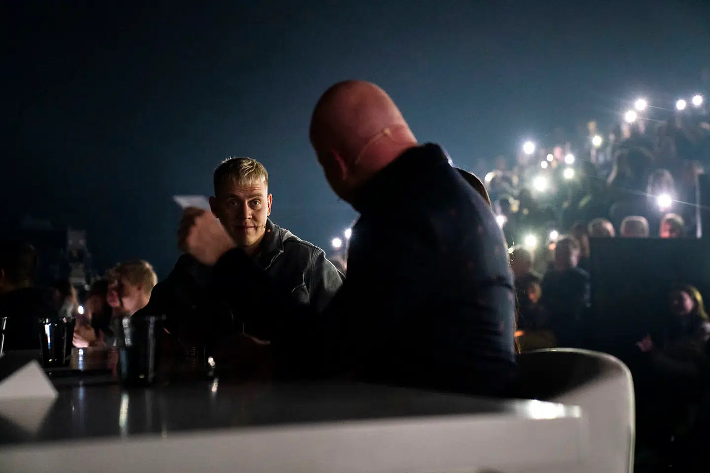 Lyset går og studiet lægger hen i mørke. X Factor-liveshow i Brøndby fredag den 11. marts 2022. X Factor sæson 15, liveshow 3. (Foto: Martin Sylvest/Ritzau Scanpix)