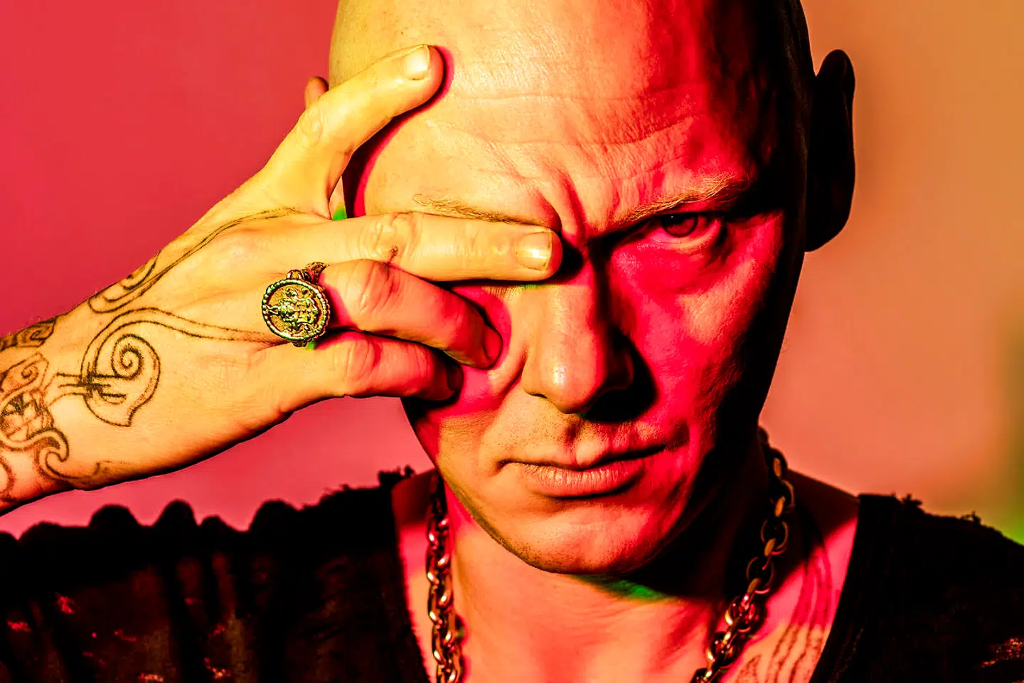 Efter længere tid ophedet debat, har Jim Lyngvild nu valgt at trække sin udstilling fra museet i Ilulissat.