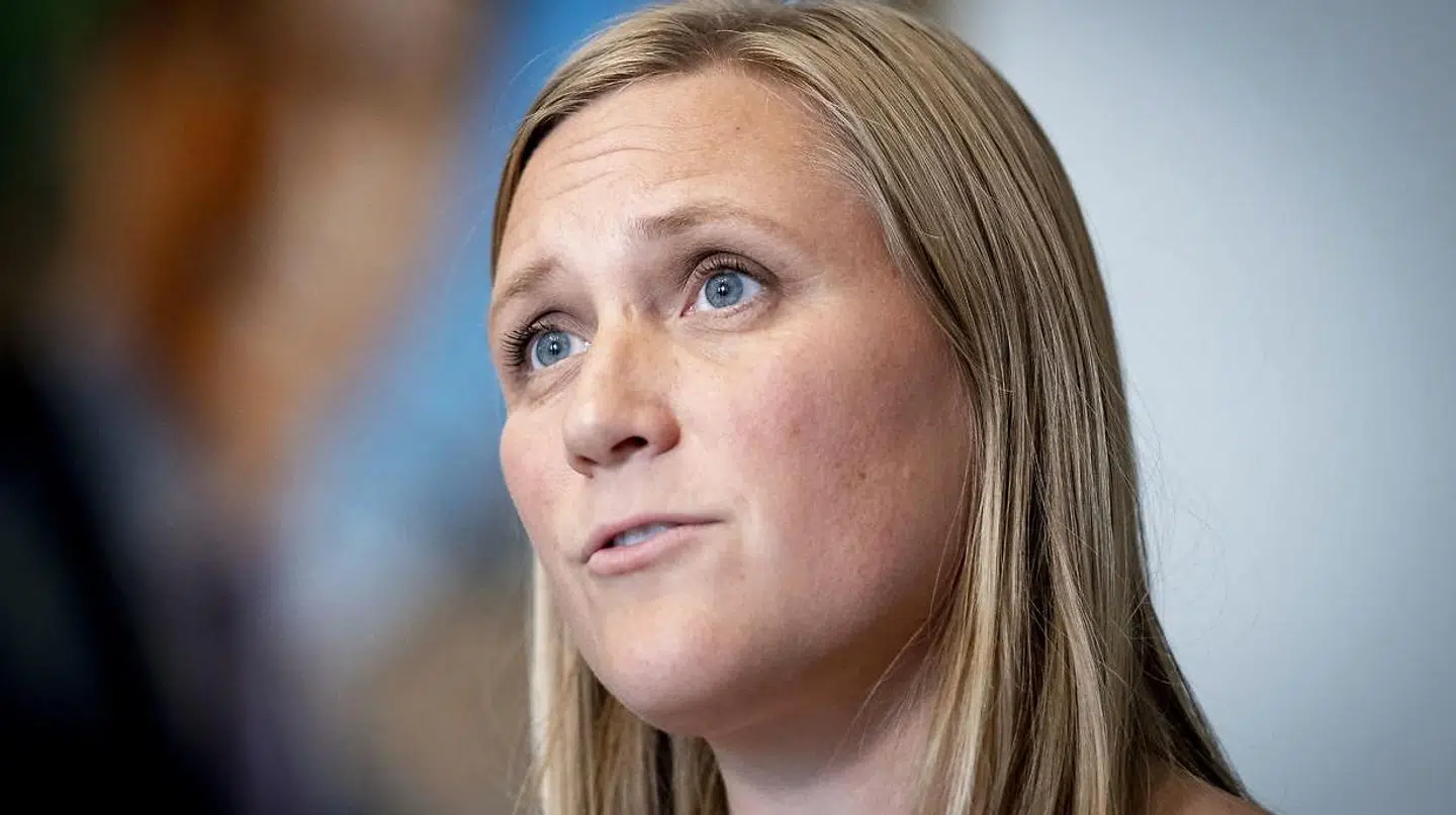 Eva Flyvholm, Enhedslisten, forstår godt, at partiets vælgere er uenige med partiet i, om Danmark skal ud af NATO eller ej.