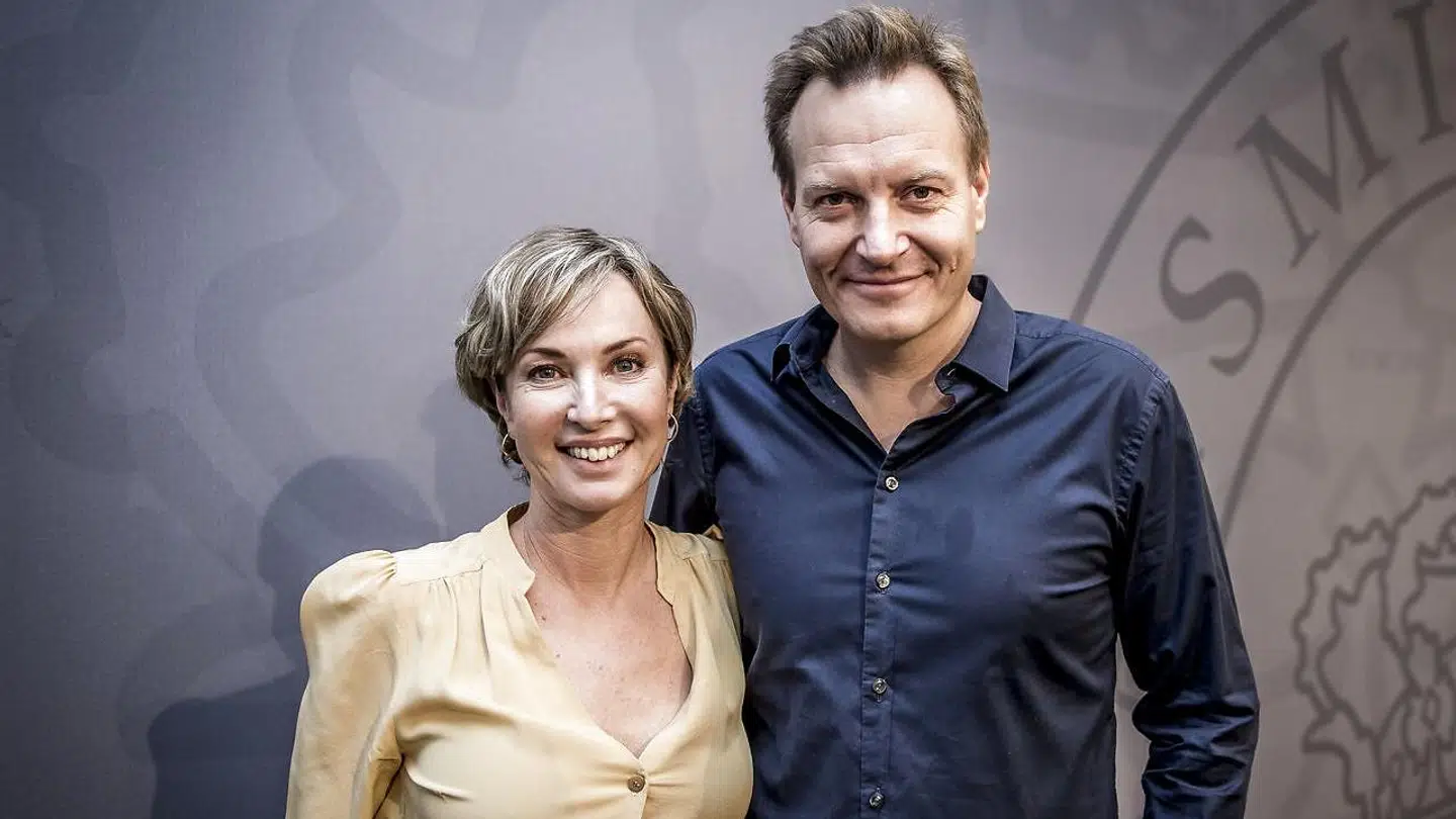 Natasja Crone og Rasmus Tantholdt er kærester og kolleger på TV 2.