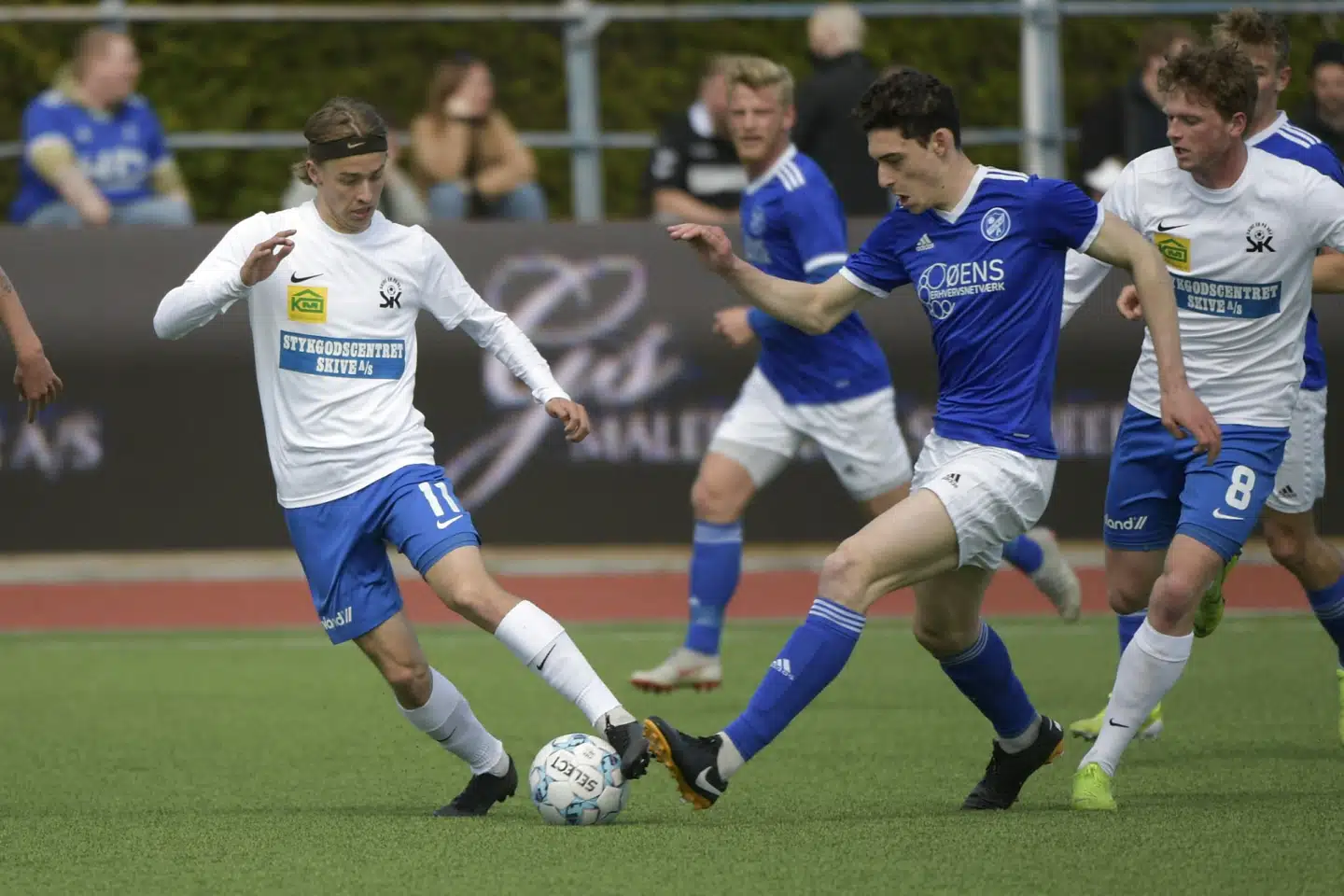 Fremad Amager-spillerne (i blåt) har ikke fået løn som aftalt mandag. (Arkivfoto) Nils Meilvang/Ritzau Scanpix