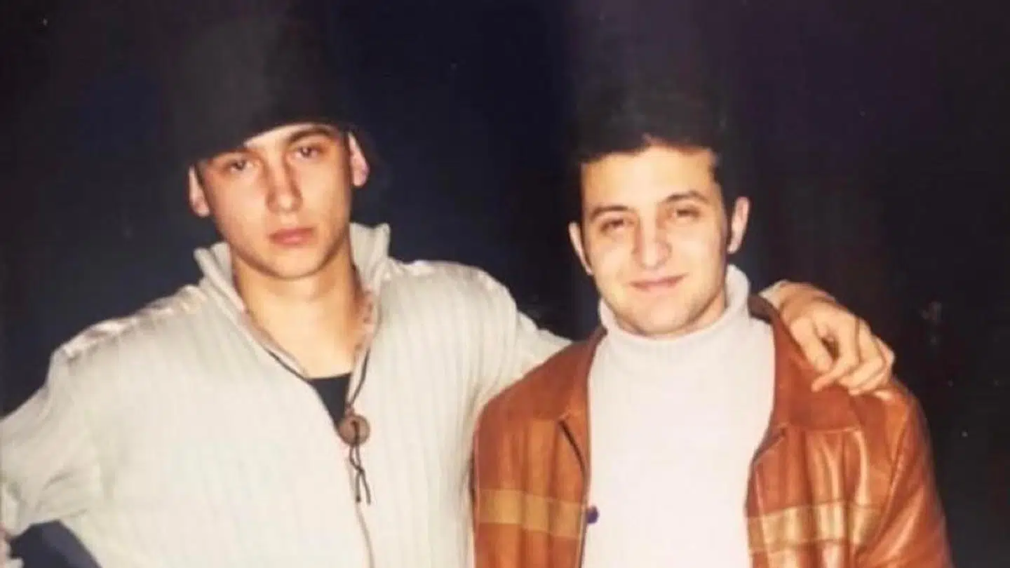 Her er et gammelt billede, hvor Oleksandr står med Ukraines præsident