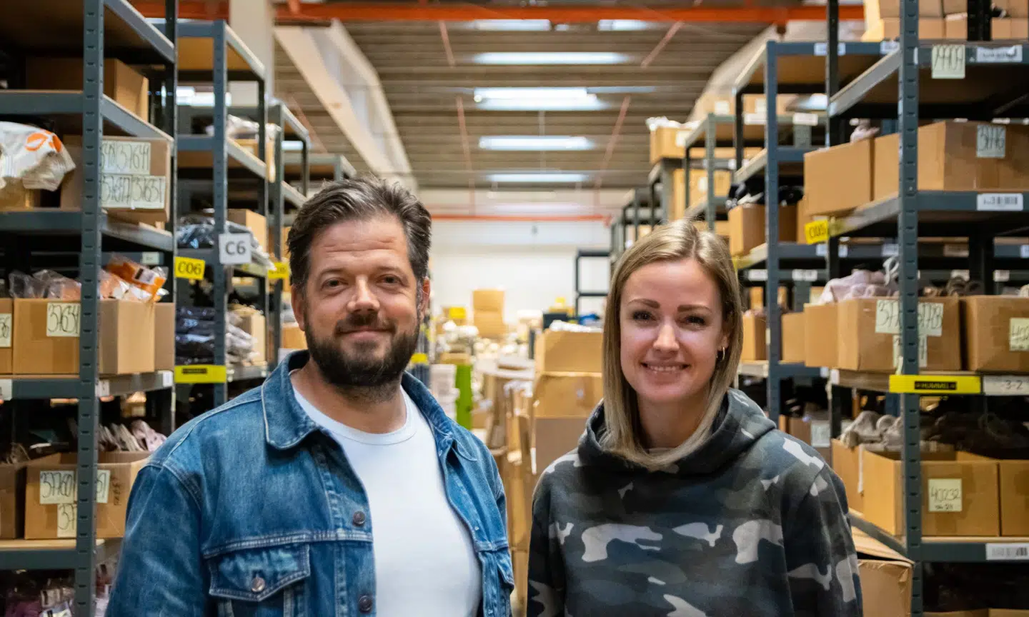 Parret på lageret til onlineshoppen, som var der, det hele startede for Luksusbaby. Foto: Privat
