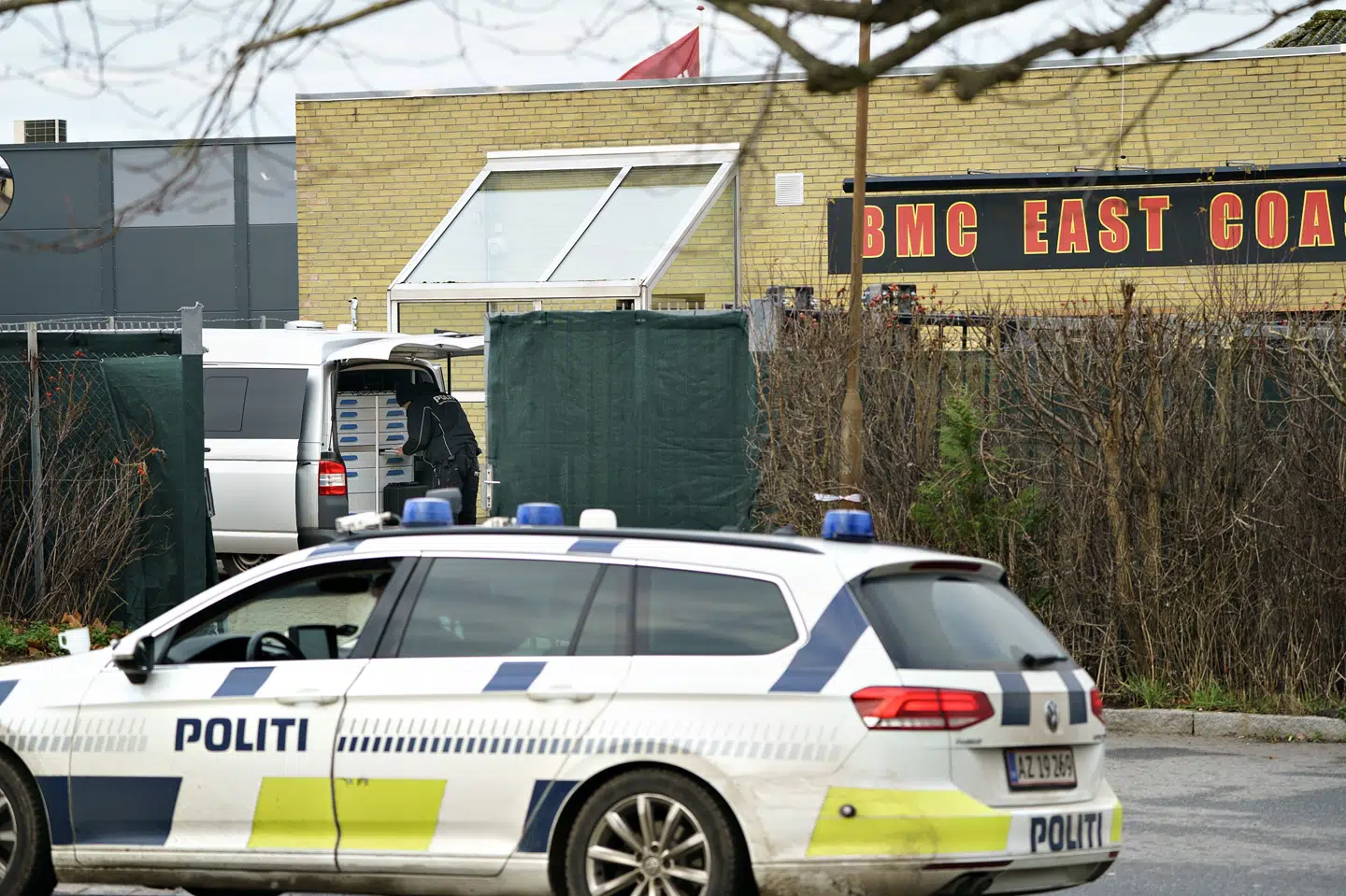 Allerede dagen efter nedskydningen af en bandeveteran fra NNV 2. januar sidste år i Hillerød blev Bandidos' nærliggende klubhus på Industrivænget ransaget af politiet.