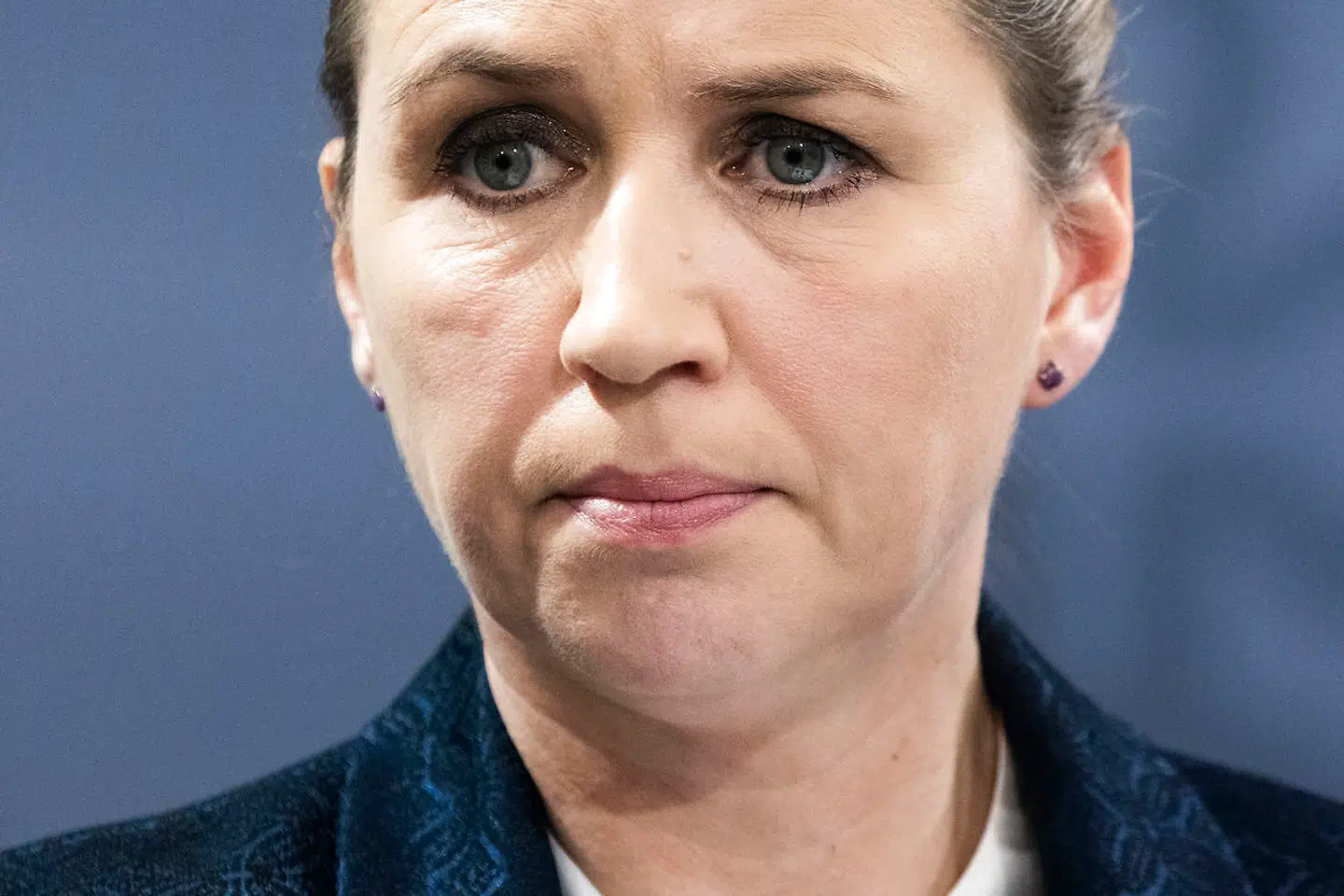 Statsministeriet afholder pressemøde om situationen i Ukraine, i Spejlsalen i Statsministeriet, i København, torsdag den 24. februar 2022. Til stede ved pressemødet var Statsminister Mette Frederiksen (S), Udenrigsminister Jeppe Kofod (S), Morten Bødskov (S) og forsvarschef Flemming Lentfer. (Foto: Martin Sylvest/Ritzau Scanpix)