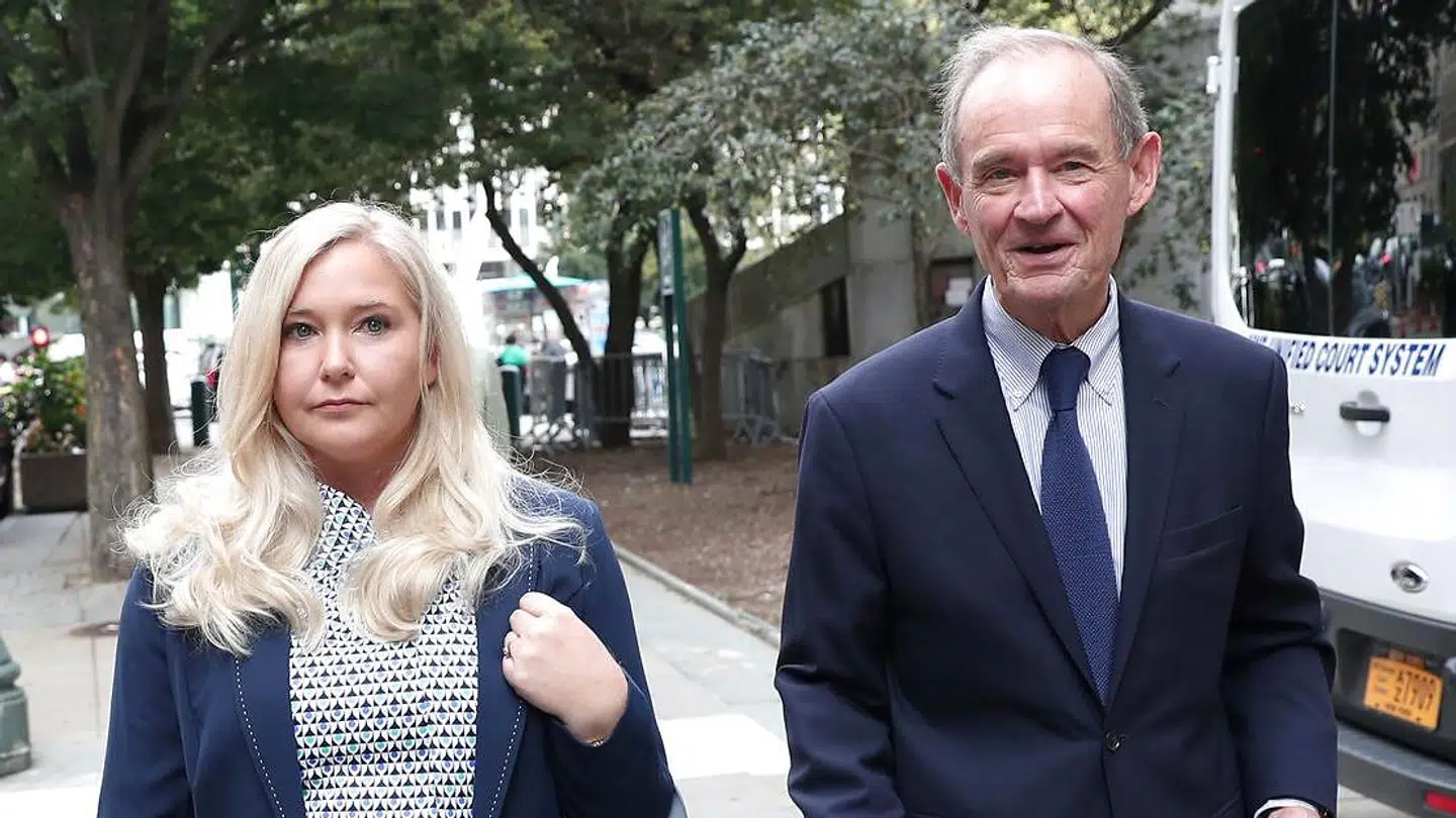 Virginia Giuffre med sin advokat, David Boies, i 2019.