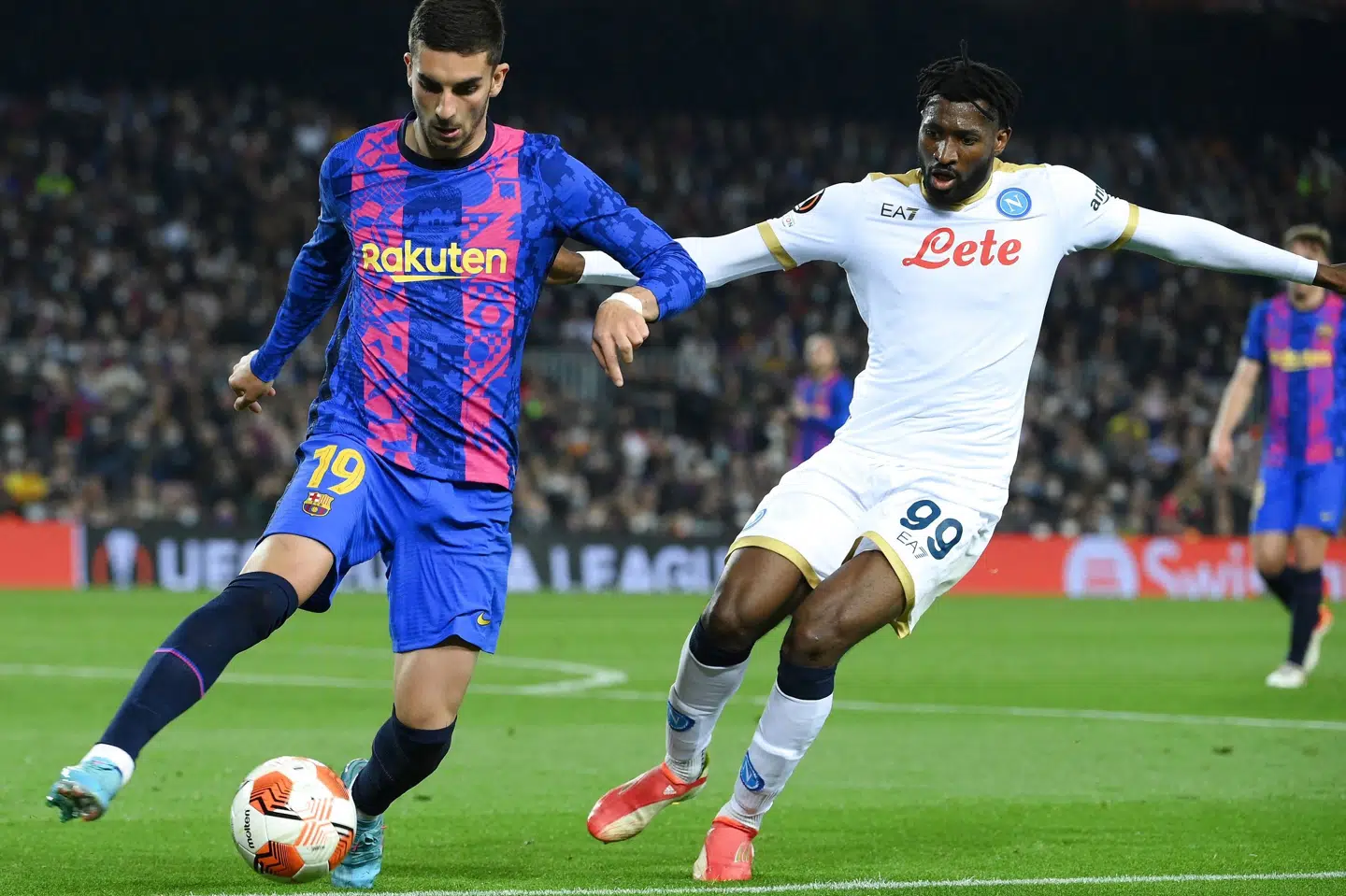 Vinterindkøbet Ferrán Torres scorede FC Barcelonas udlignende mål i 1-1-kampen mod Napoli i Europa League. Lluis Gene/Ritzau Scanpix