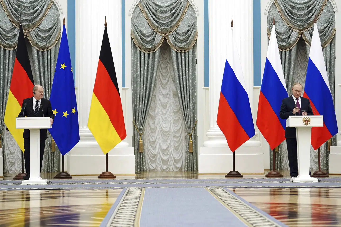 Tirsdag mødtes Ruslands præsident, Vladimir Putin, med Tysklands forbundskansler, Olaf Scholz, for at diskutere situationen i Ukraine. Ifølge Leif Davidsen betyder det blandt andet, at Putin får den opmærksomhed og respekt, som han har ønsket. Kay Nietfeld/Ritzau Scanpix