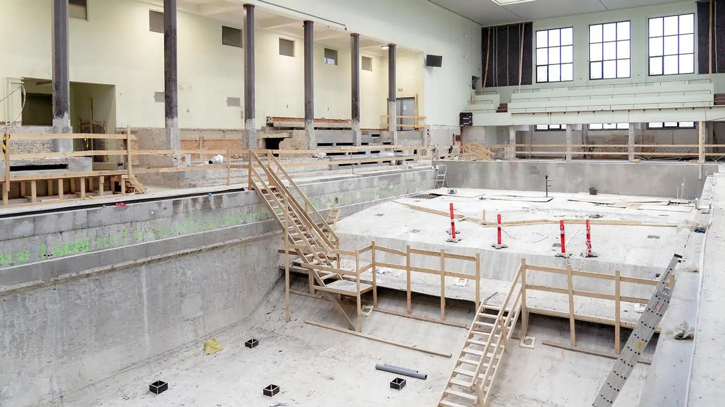 Det store bassin i Frederiksberg Svømmehal 9. februar 2022.