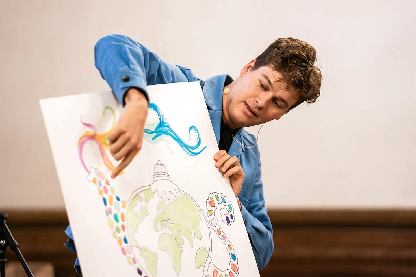 Rasmus Kolbe har en stemme, som børn og unge lytter til, og han arbejder blandt andet for den globale kampagne 'World's Largest Lesson', der skal udbrede kendskabet til FN's 17 Verdensmål. Foto: Emil Helms/Ritzau Scanpix.