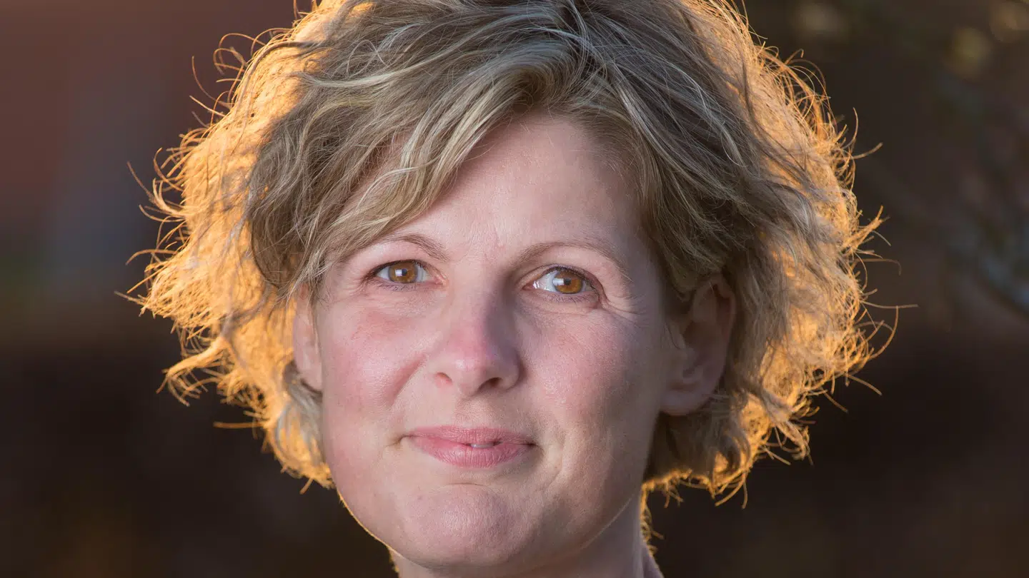 Da Berit var barn, troede hendes familie, at hun havde en livlig fantasi. Men nu lever hun af at tale med dyr, sjæle og fungere som spirtuel vejleder. Privatfoto.