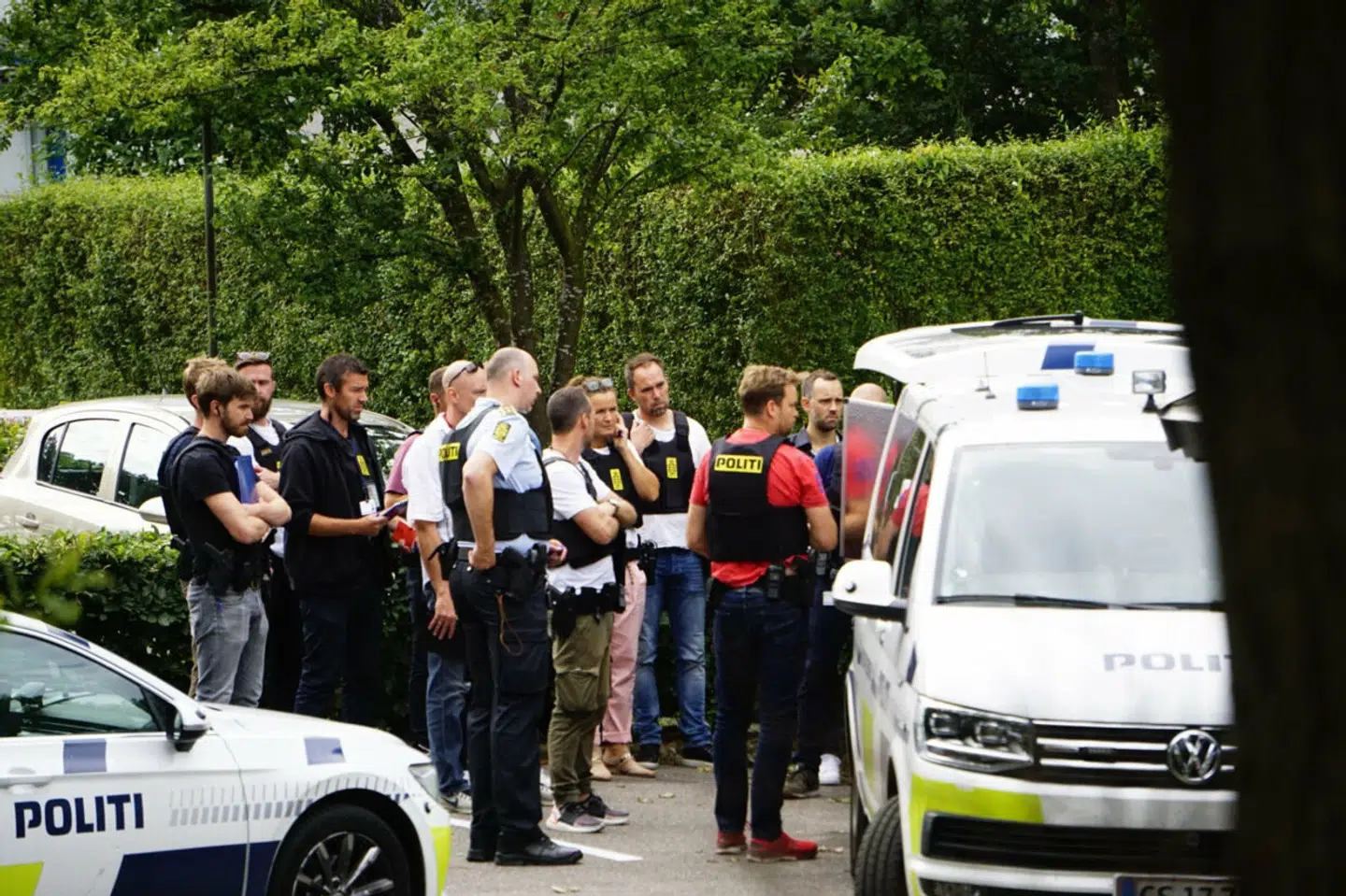 Om formiddagen 6. august 2020 blev en 22-årig mand fundet dræbt af skud i en bil i Viby i Aarhus. Det var det tredje drab i byen på to uger. Presse-Fotos.dk/Ritzau Scanpix