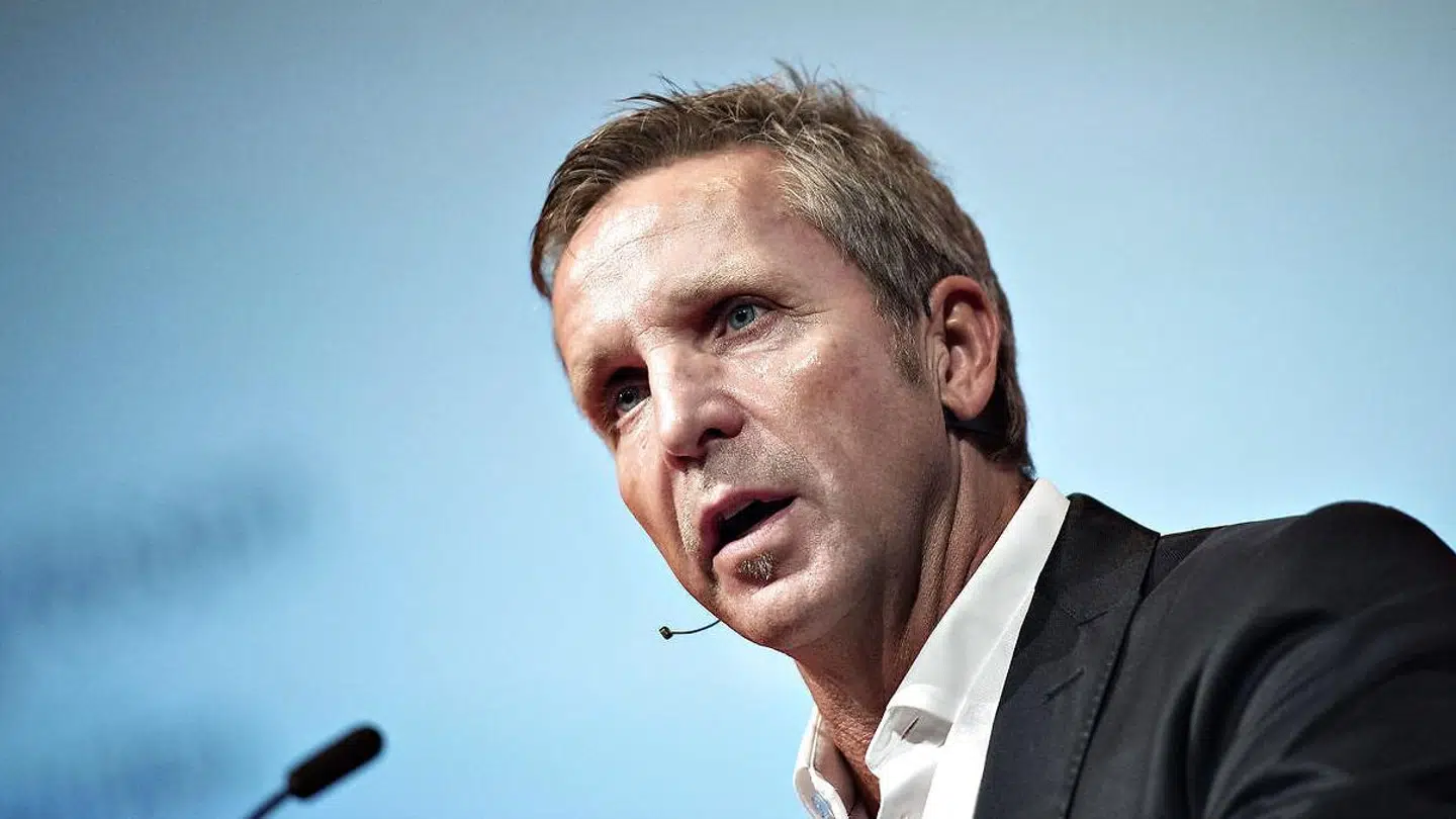 Per Christensen levede i årevis et vildt dobbeltliv med to faste partnere samtidigt, som ikke anede, at forbundsformanden havde flere forhold. Det viser sig nu, at Formandssekretariatet var præget af et giftigt arbejdsmiljø.