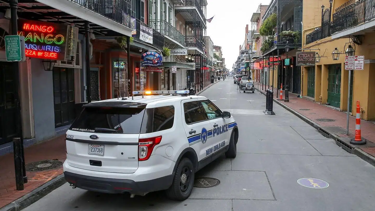 Arkivfoto. En 4-årig dreng har skudt sig selv på bagsædet af en bil.