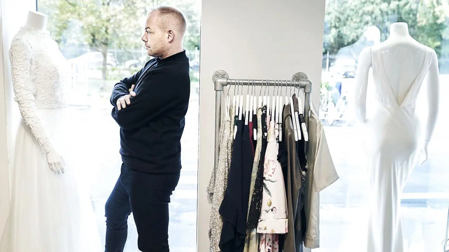 Lasse Spangenberg er kjoledesigner og har flere gange designet kjoler til kronprinsesse Mary.