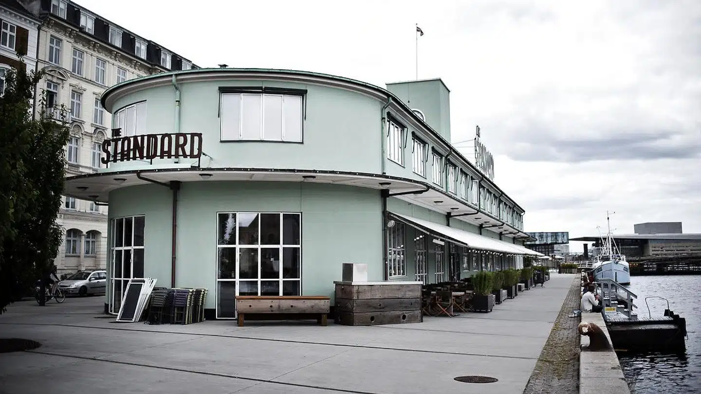 Det er denne bygning, der om lidt skal huse SOHO House.