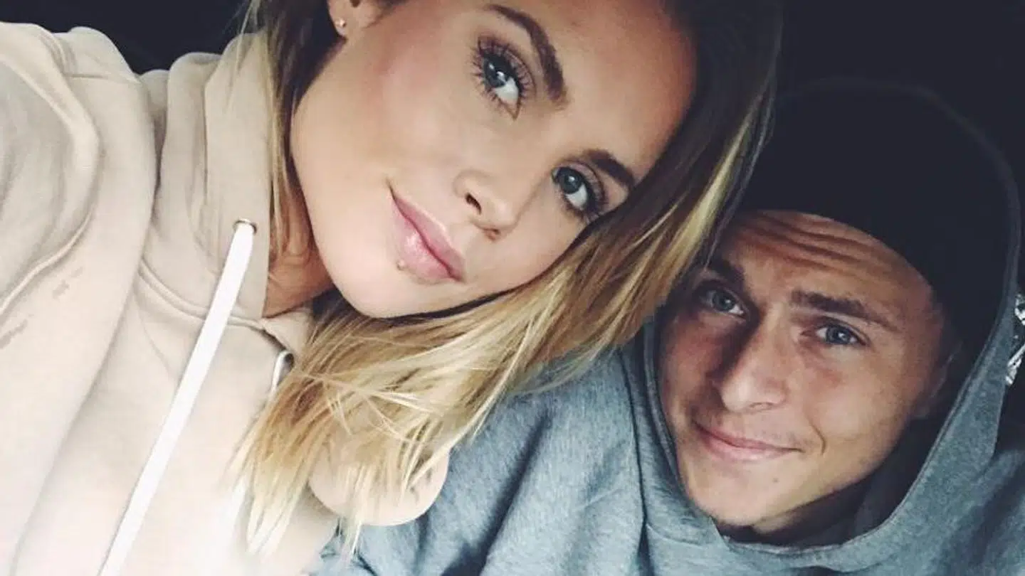 Maja Nilsson Lindelöf, der er gift med Manchester United-spilleren Victor Lindelöf, var hjemme med parrets to børn, da der blev begået indbrud i deres hjem.