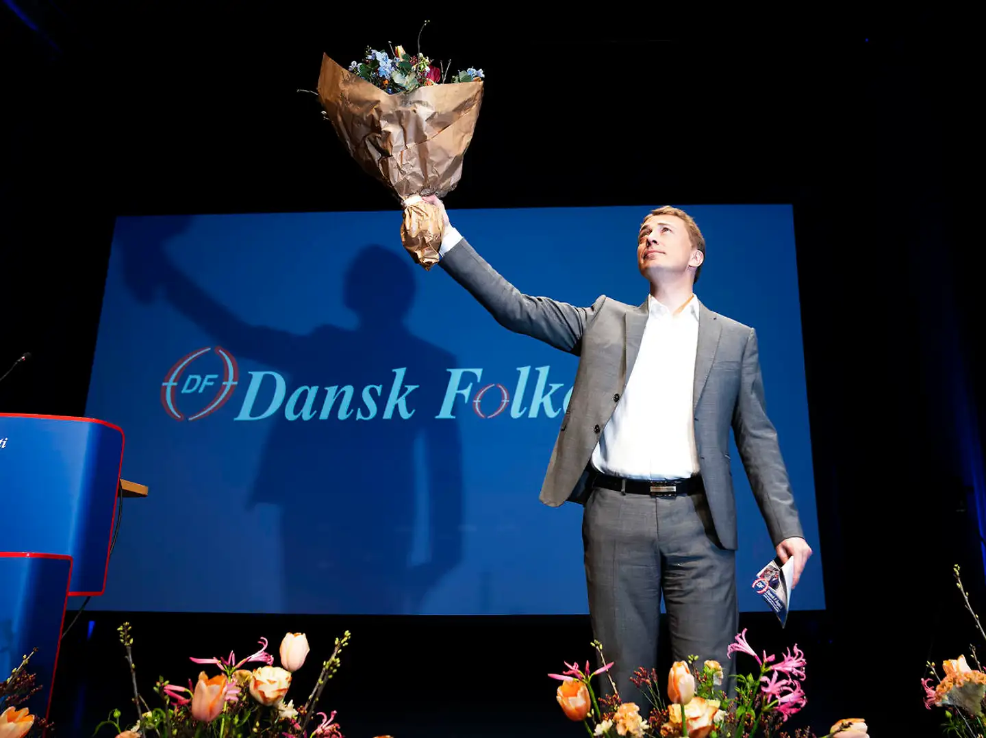 Morten Messerschmidt fik 499 af de afgivne (og gyldige) 825 stemmer ved årsmødet. Martin Henriksen fik 219 og Merete Dea Larsen 104.