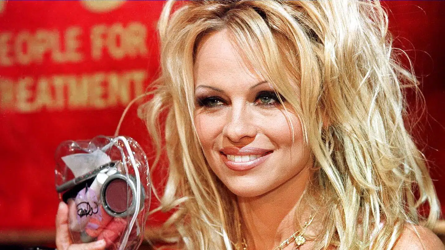 Pamela Anderson fotograferet i 1999.