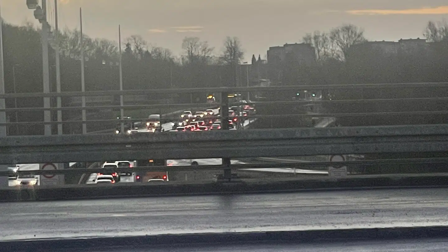 Morgenkø ved Motorring 3 uden for København.