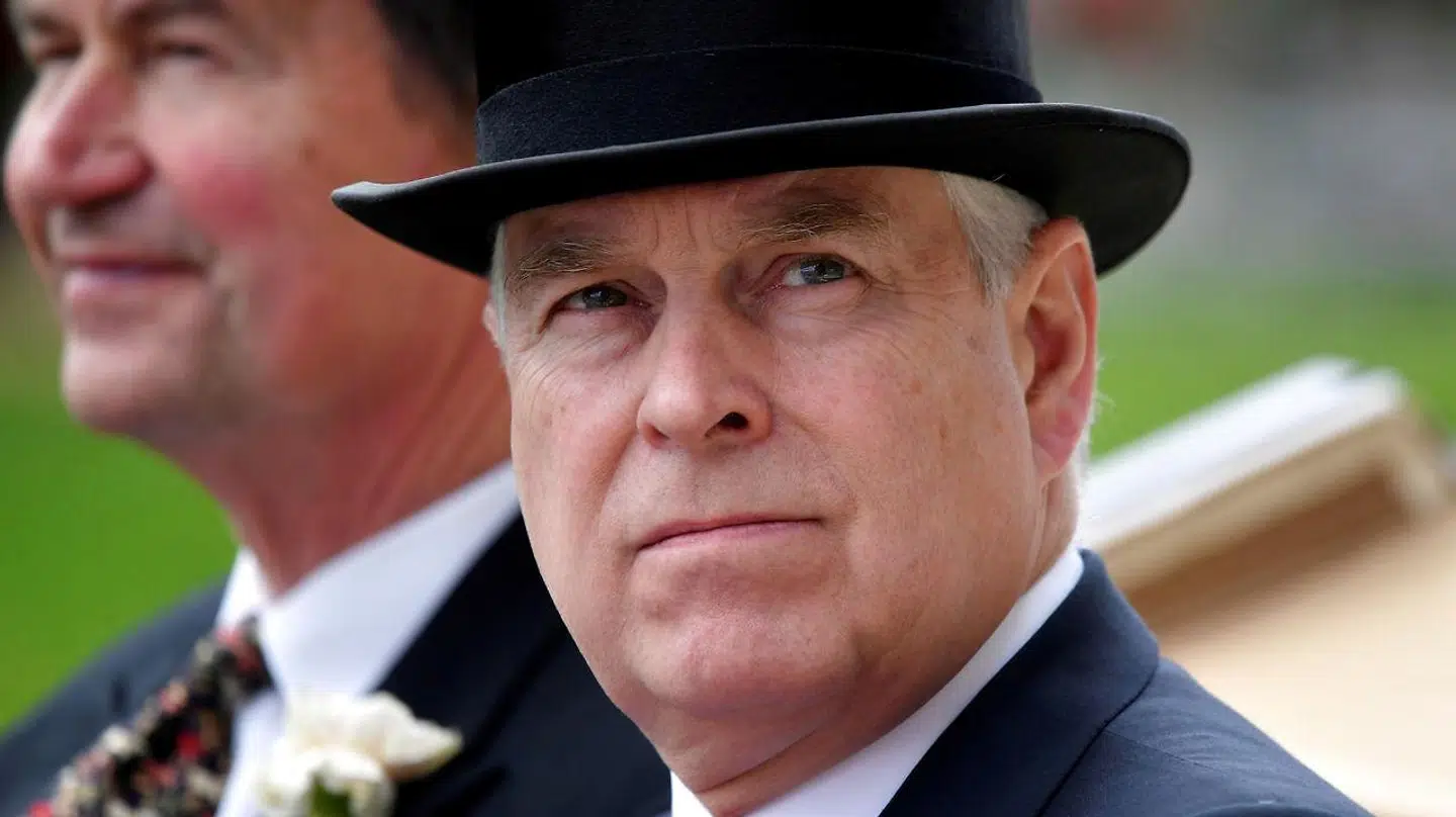 Prins Andrew sidder virkelig i saksen.