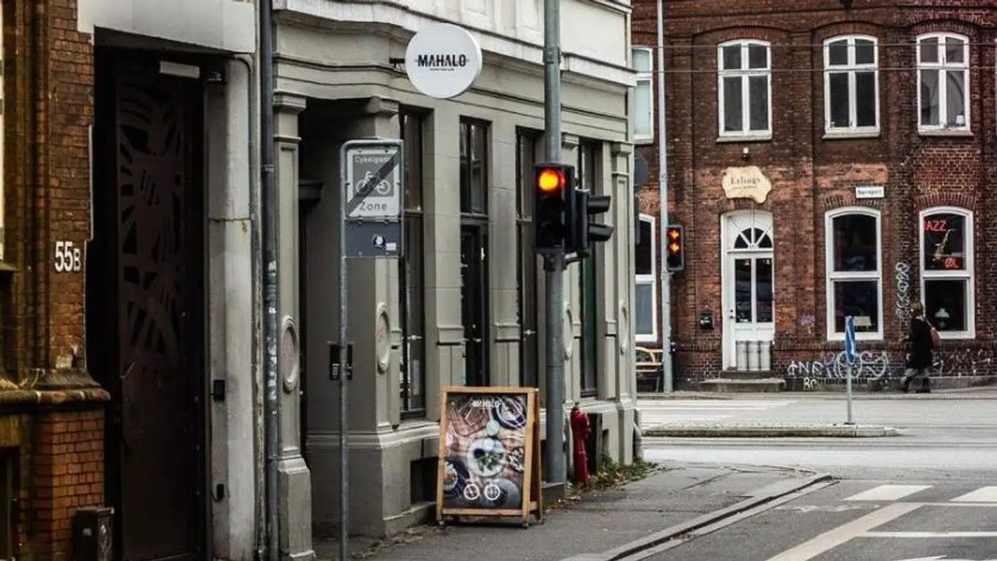 Mahalo har især været kendt for sine pokebowls, der har været inspireret af madkulturen ved Stillehavet.