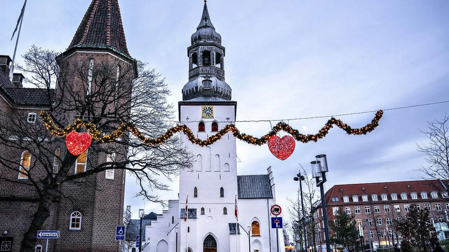 Aalborgs domkirke, Budolfi Kirke, i centrum af byen.