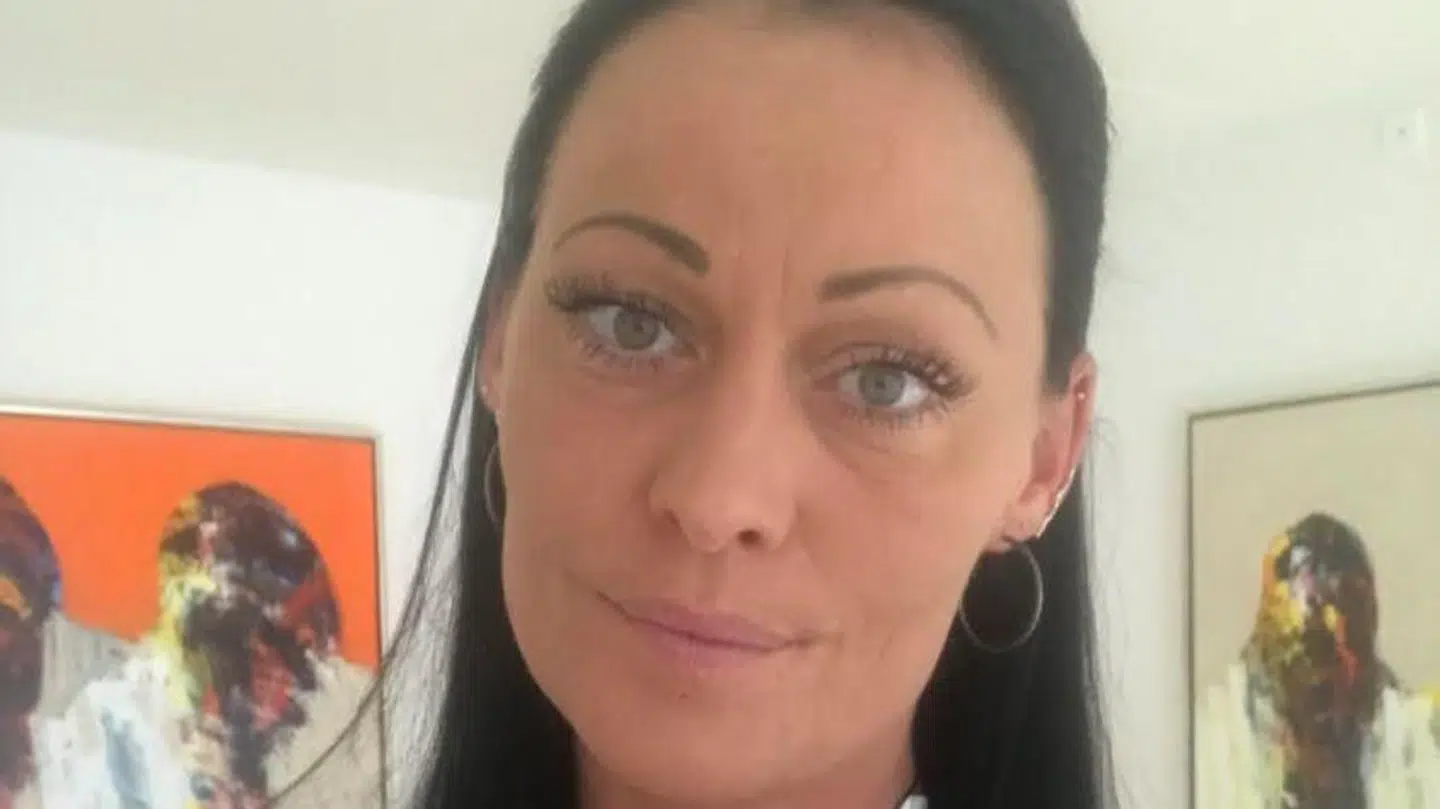 Veronica Bierbaum opdagede, at en mand havde skrevet til hendes datter og lokket hende til at tage tøjet af og sende billeder til ham ag sig selv. I lang tid frygtede familien, at manden luskede rundt og holdt øje med datteren og familien. Privatfoto.