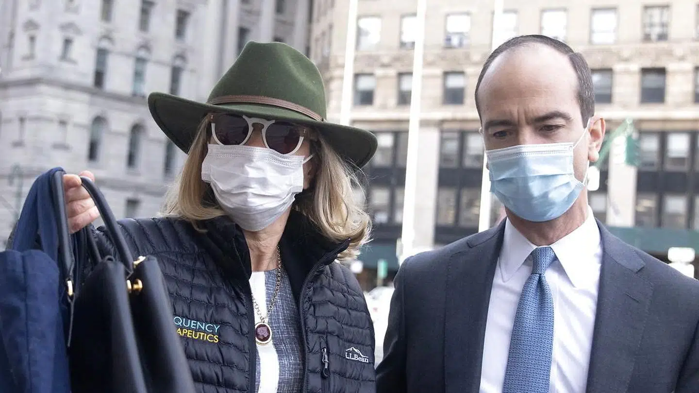 Eva Andersson-Dubin, der var kærester med Epstein i begyndelsen af 90'erne, vidnede i retten.