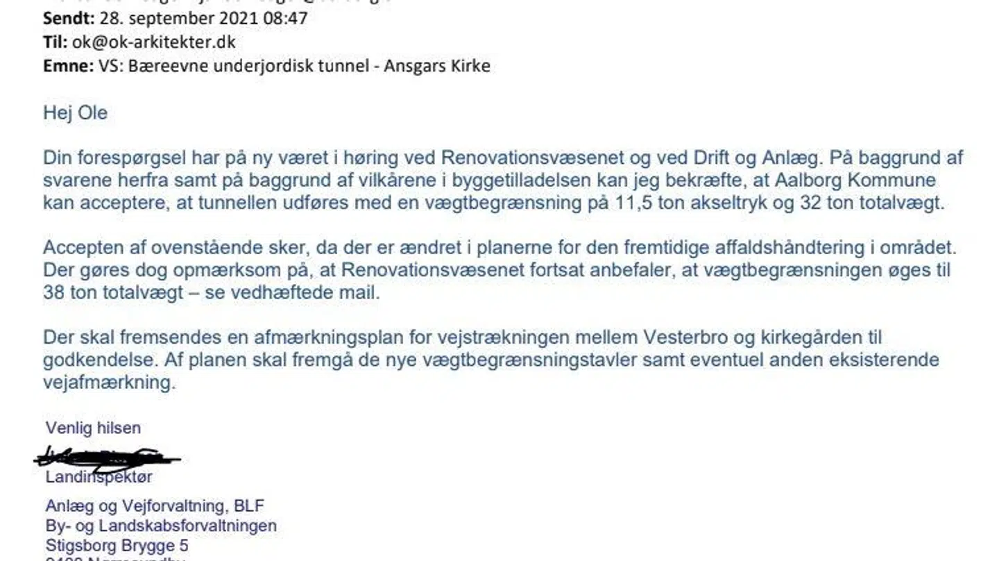 Aalborg Kommune trækker i land, og 28. september meddeler de, at Ole Knudsen og Jens Christian kan lave kælder og tunnel med det oprindelige tryk på 32 tons - regningen og bøvlet hænger de også på.
