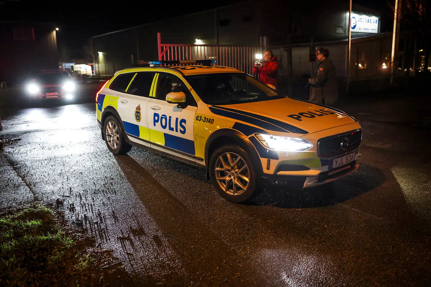 Politiet var tirsdag massivt til stede, hvor Maline Adrijana Leijah blev fundet.