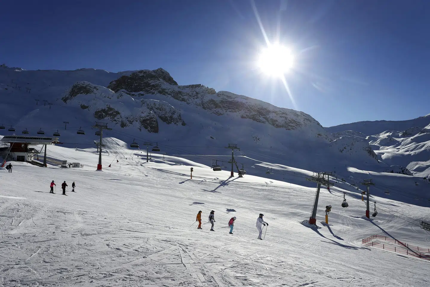 Østrig har indført krav om, at danskere skal have fået et boosterstik samt en negativ PCR-test eller bevis for tidligere smitte for at kunne undgå karantæne ved indrejse. (Arkivfoto) Karl-Josef Hildenbrand/Ritzau Scanpix