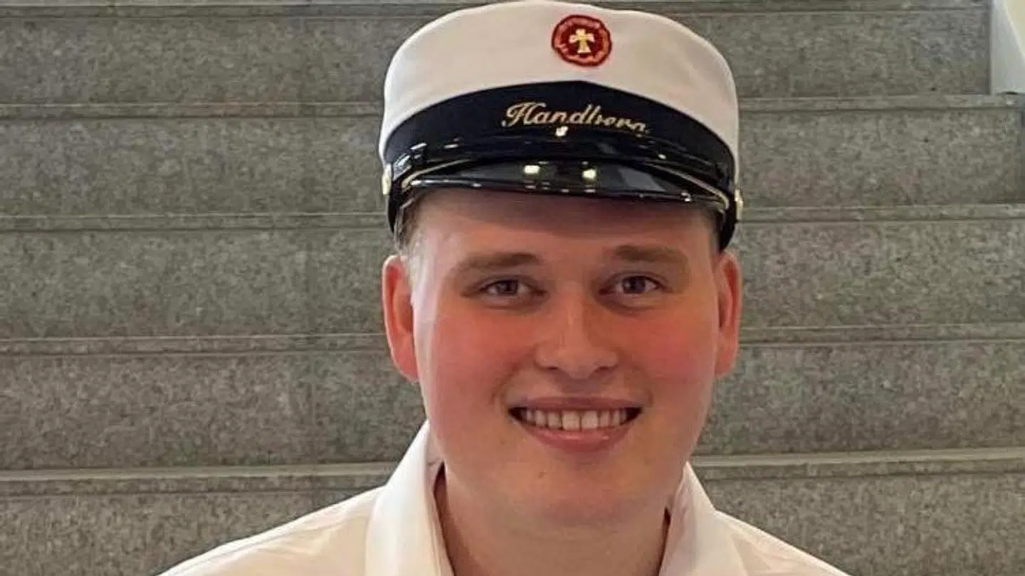 Jonas Handberg starter med at fyrer lidt krudt af d. 27. december, men de store ting gemmer han til nytårsaften.