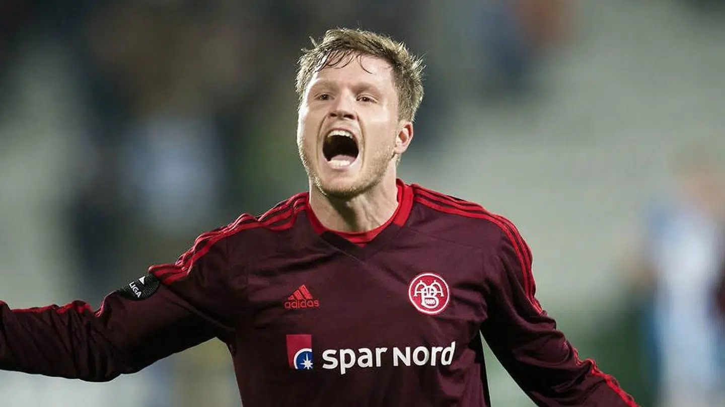 Lasse Nielsen fra sin tid i AaB, hvorfra han først skiftede på en lejeaftale til Holland, inden han fandt succes i Belgien og senere Sverige.