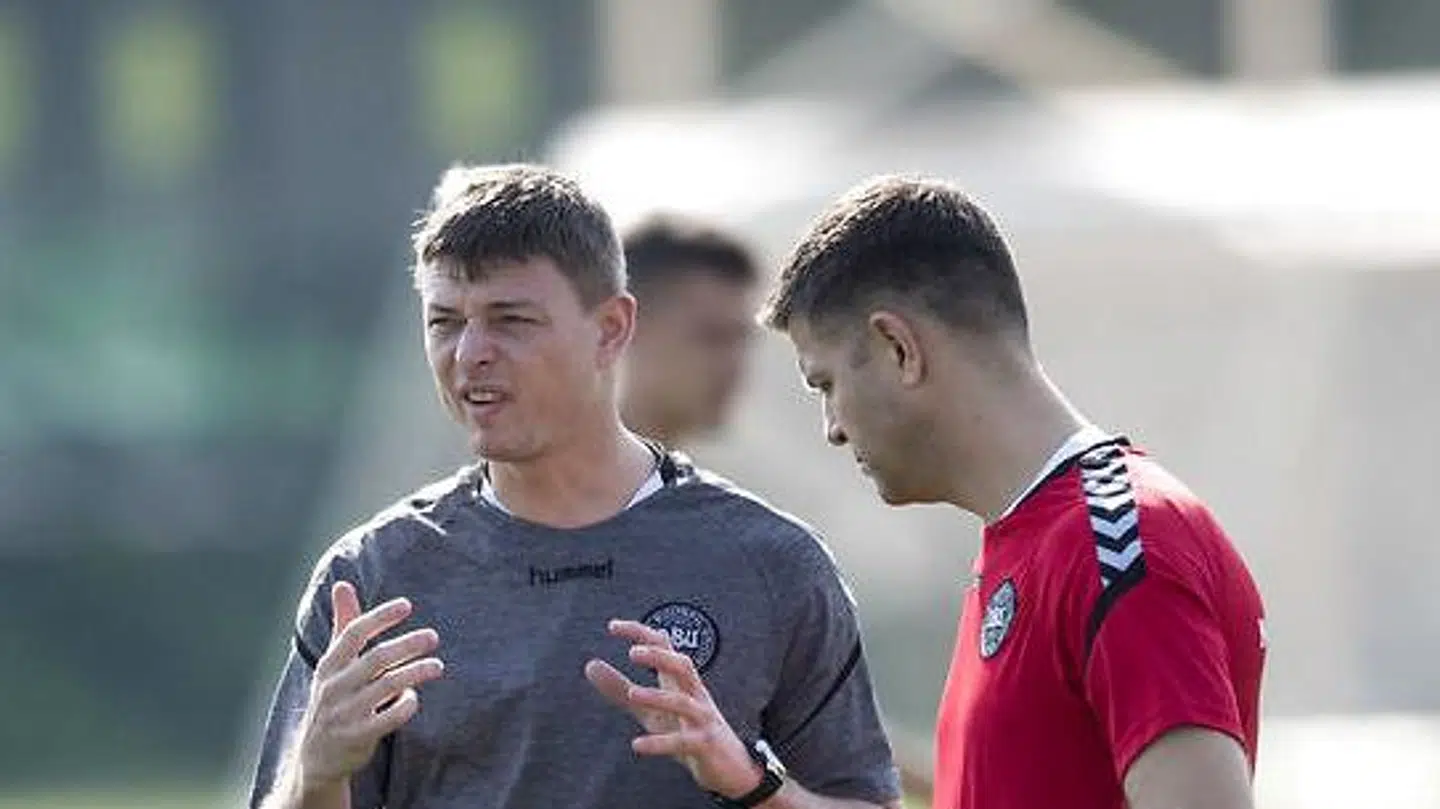 Daværende assistenttræner for A-landsholdet Jon Dahl Thomasson (tv.) under en træningslejr er i dag Lasse Nielsens træner i Malmö FF – sammen har de nu vundet to mesterskaber.