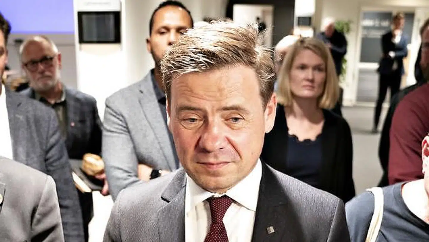 Aalborgs borgmester, Thomas Kastrup-Larsen, sikrede sig fire år mere som borgmester, men kort efter kommunalvalget offentliggjorde Horten sin undersøgelse af kommunens praksis, der rystede borgmesteren.