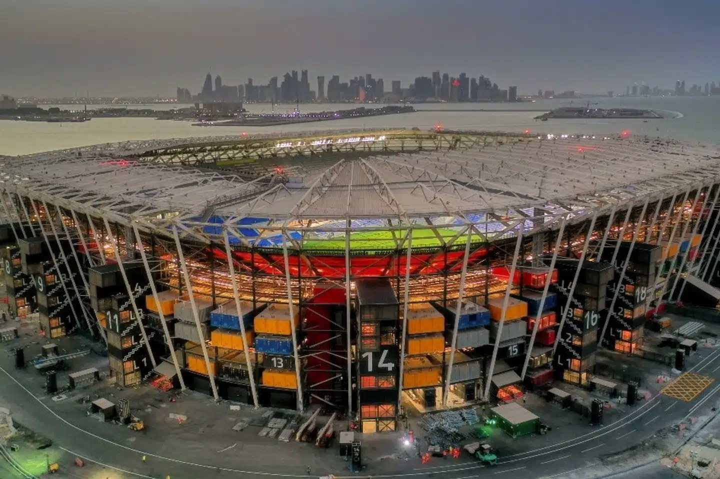 Stadionbyggeriet er fortsat i gang i Qatar frem mod VM. Til gengæld skorter det på hoteller til de mange fans, man ønsker at tiltrække til slutrunden. (Arkivfoto) Handout/Ritzau Scanpix