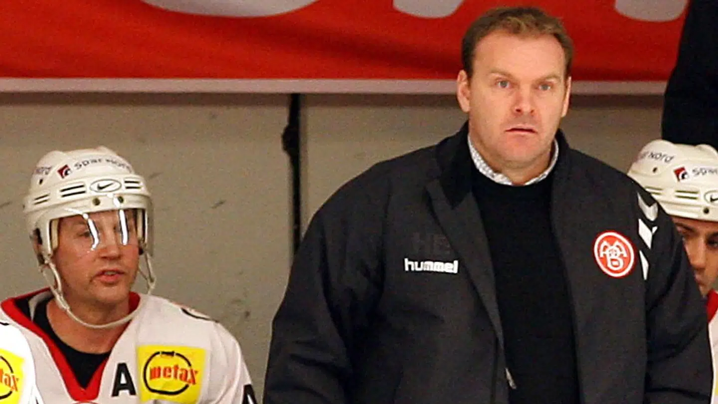 Dengang - i 2006 - træner og spiller, Heinz Ehlers (th) og Jens Nielsen i kamp for AaB mod Herlev. I dag er de landstrænerduo.