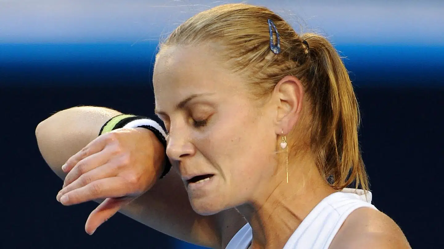 Jelena Dokic på banen som tennisspiller.