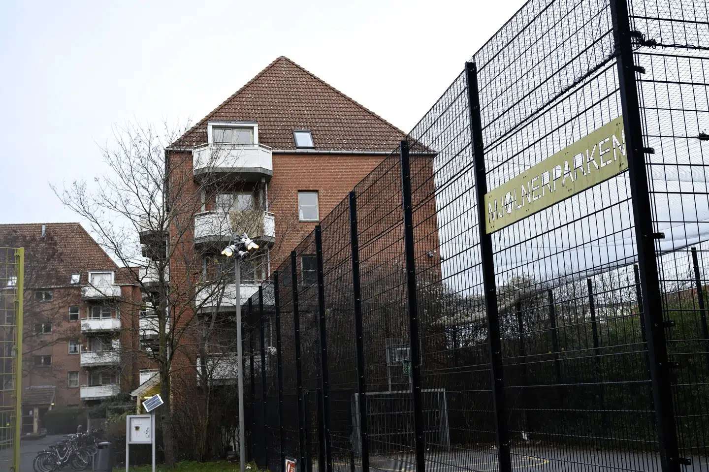 Ejendomsselskabet NREP overtager fra 2023 to karréer i Mjølnerparken og skal fremover stå for udlejning af de nyrenoverede boliger. Manøvren skal sikre en mere blandet beboersammensætning. Philip Davali/Ritzau Scanpix