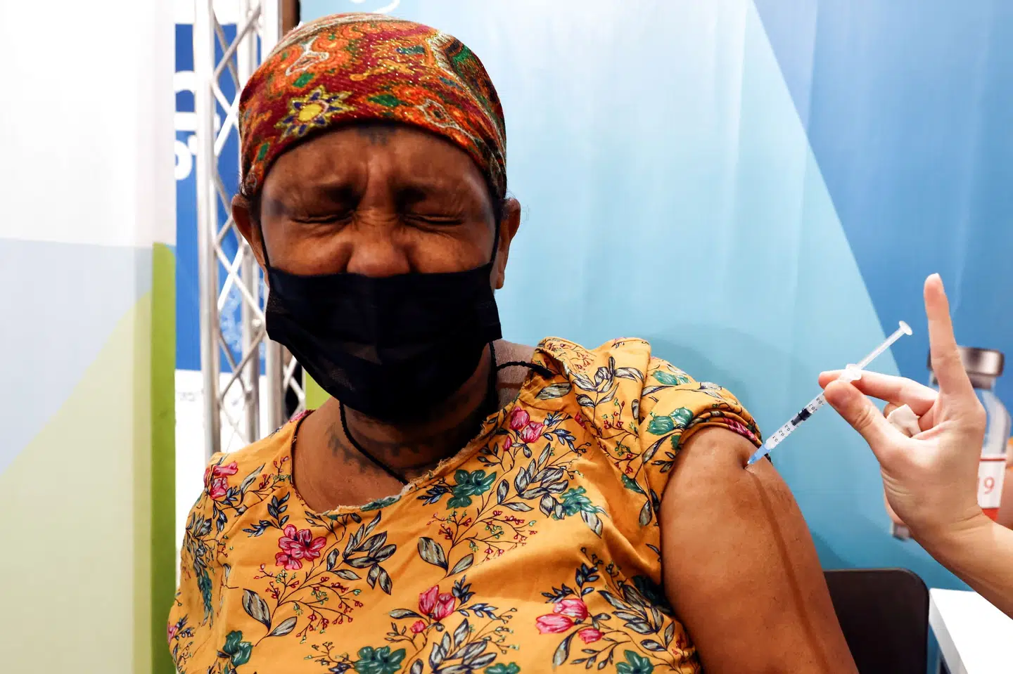 Israel vil snart begynde at tilbyde et fjerde stik mod corona til folk over 60 år for at bekæmpe den nye omikronvariant. (Arkivfoto) Ronen Zvulun/Reuters