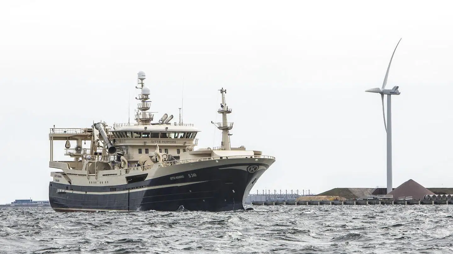 'Gitte Henning' til søs.