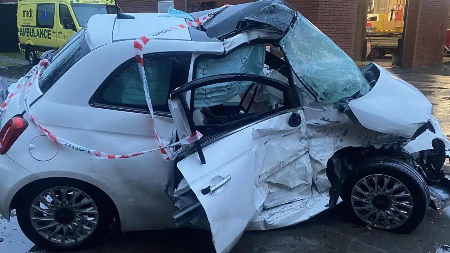 Christina Elsborgs bil efter det frontale sammenstød med en lastbil.