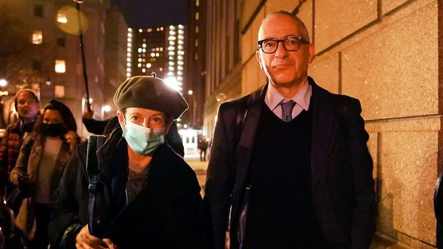Ghislaine Maxwells ældre søskende, Isabel Maxwell og Kevin Maxwell, følger sagen i New York.