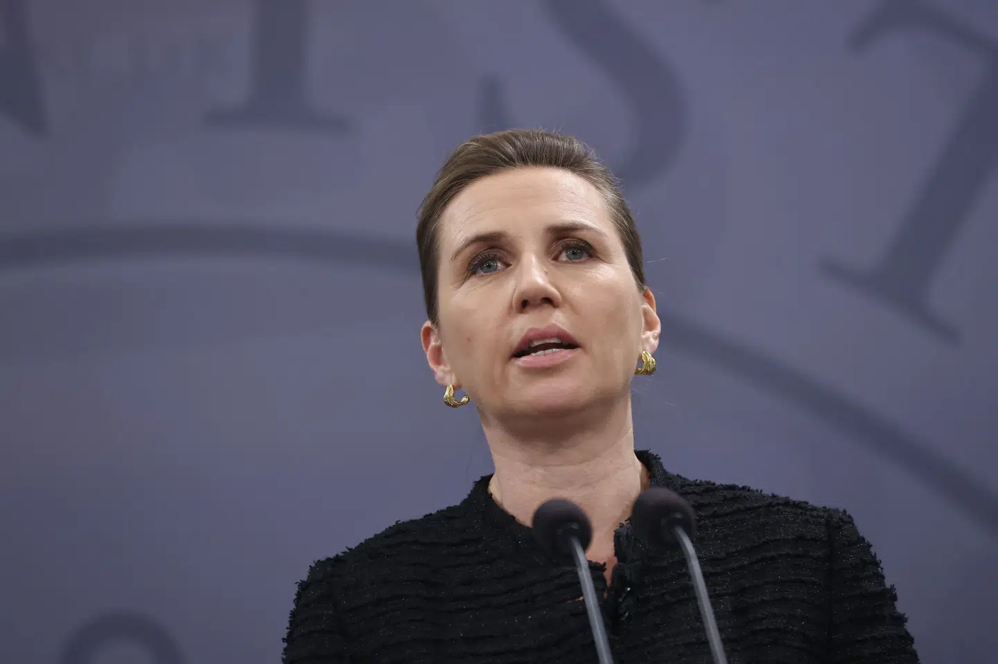 - Det er fortsat myndighedernes klare forventning, at alle børn kommer i skole igen 5. januar, siger statsminister Mette Frederiksen (S) på et pressemøde i Statsministeriet. Olafur Steinar Gestsson/Ritzau Scanpix