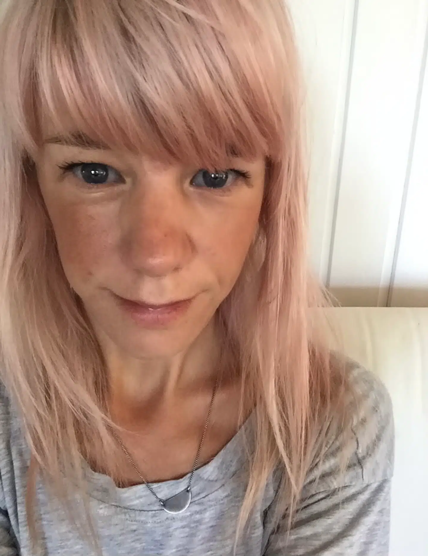 Pernille Vallentin er i dag 42 år og hospitalsklovn.