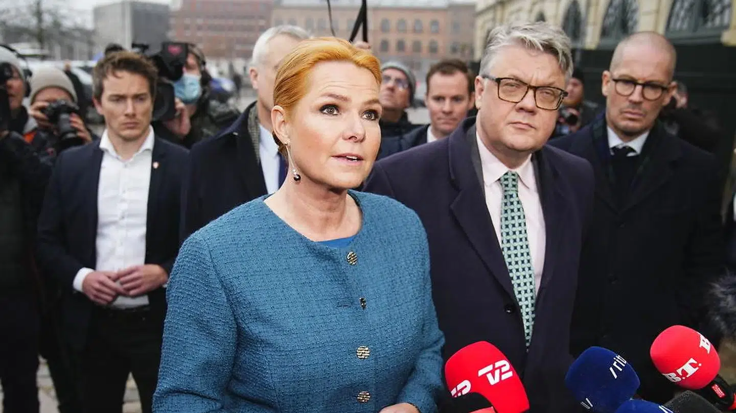 Foran Eigtveds Pakhus efter domsafsigelsen mod tidligere integrationsminister Inger Støjberg i Eigtveds Pakhus i København mandag 13. december 2021.