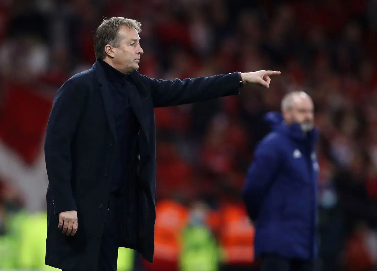 Kasper Hjulmand dirigerer tropperne i nederlaget mod Skotland. Det blev Danmarks eneste nederlag i VM-kvalifikationen.