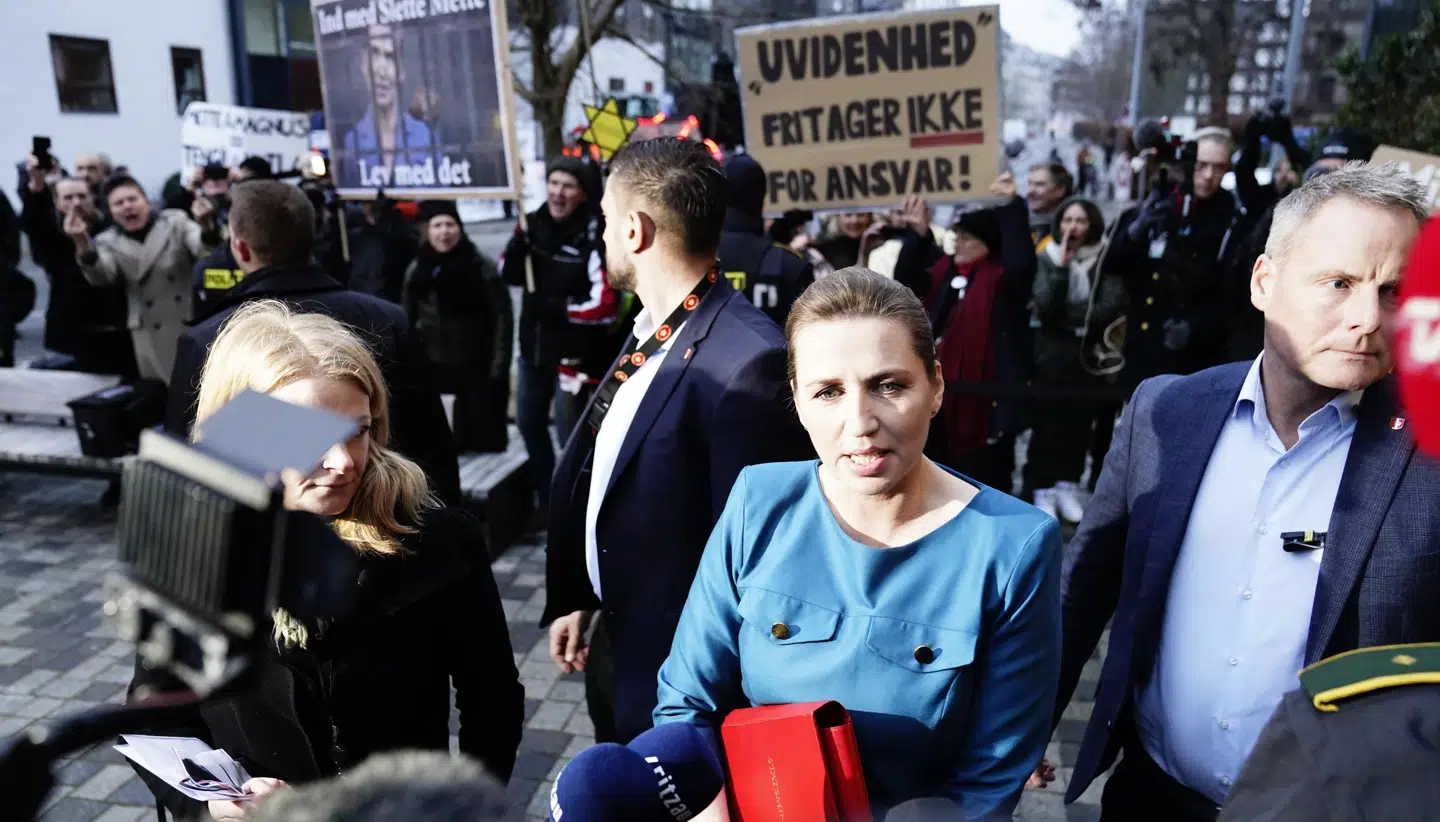 Statsminister Mette Frederiksen, da hun torsdag ankom til retten på Frederiksberg i forbindelse med Mink-sagen