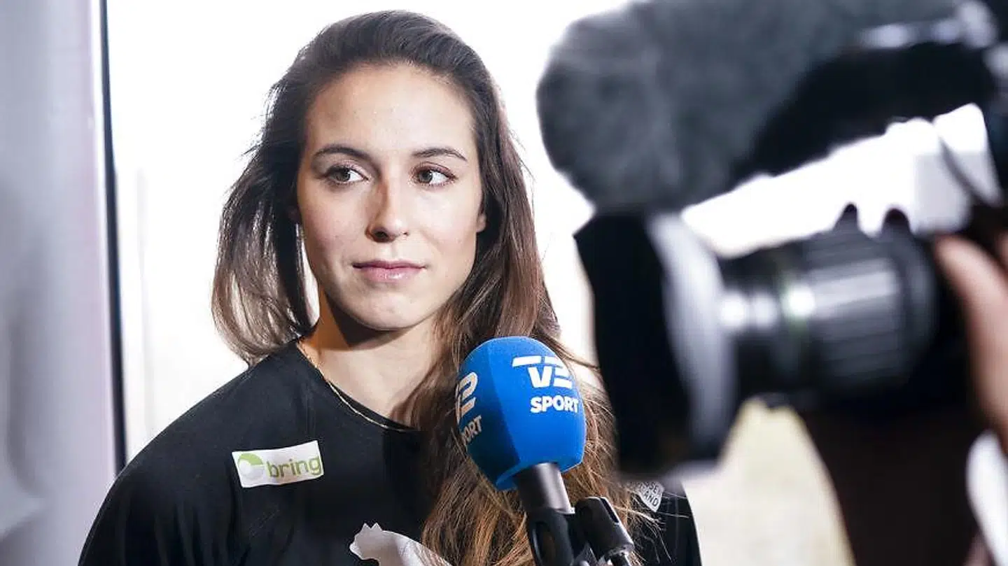 Louise Burgaard under pressemøde med håndboldkvinderne i Barcelona, torsdag den 9 december 2021